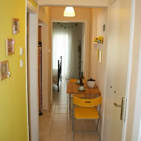 Cosy Apartment By The Sea Metamorfosi  Exterior photo